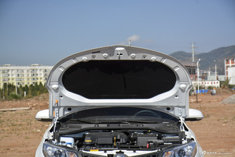 2016款名爵锐行1.5L手动超值豪华版