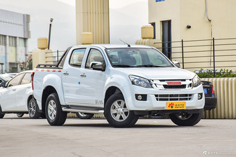 2015款五十铃D-MAX 2.5T自动两驱高通过精英款