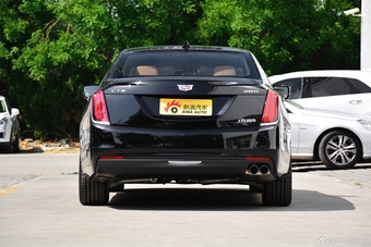 2017款CT6 2.0T自动28T豪华型