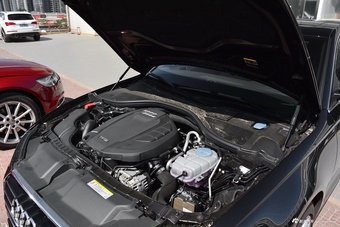 2018款奥迪A6L 2.0T自动30周年年型 35 TFSI 运动型