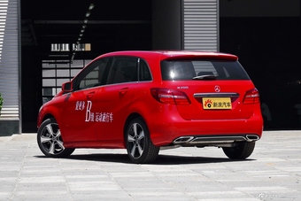 2017款奔驰B级B200 1.6T自动豪华型