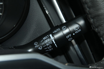 2016款驭胜S350 2.0T自动四驱汽油超豪华版7座
