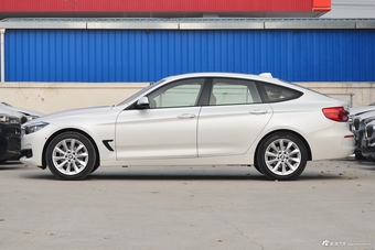 2019款宝马3系GT 2.0L自动320i时尚型