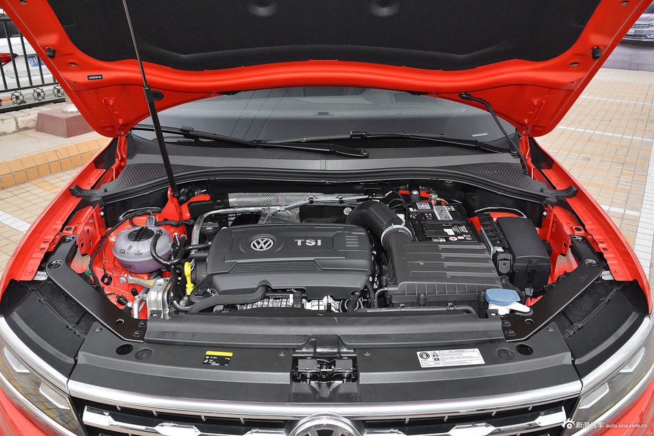 2017款途观L 2.0T 自动四驱至尊旗舰版380TSI