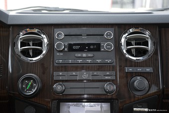 2014款福特F650 6.7L自动柴油