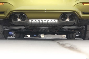 2017款宝马M4自动双门轿跑车
