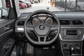 2017款朗逸1.6L自动风尚版