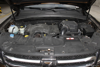 2016款众泰T600 1.5T手动尊贵型运动版