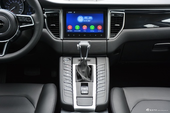 2017款众泰SR9 2.0T自动极致之路版