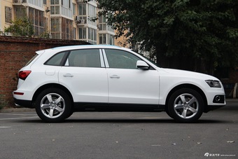 2017款奥迪Q5 2.0T 自动 40TFSI 进取型