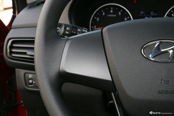 2018款悦动1.6L自动悦目版GL