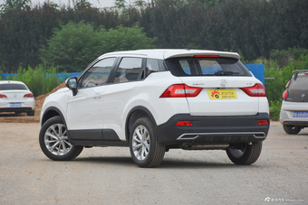 2017款中华V3 1.5L手动精英型