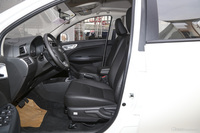 2016款骏派D60 1.8L自动尊贵型