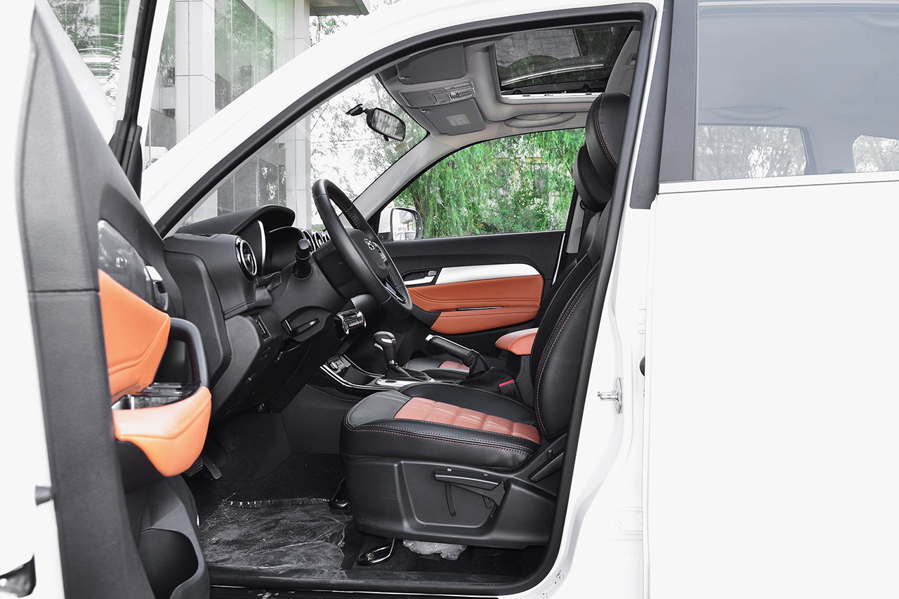 2017款凯翼X3 1.6L自动发烧友版