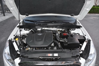 2018款奔腾B70 1.8T自动轿跑版互联智享型图片