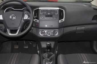 2017款风神AX3领先版1.5L手动尚酷型