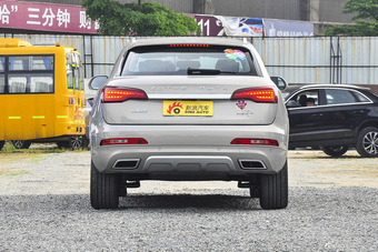 2016款众泰SR7 1.5T手动魔方之心版