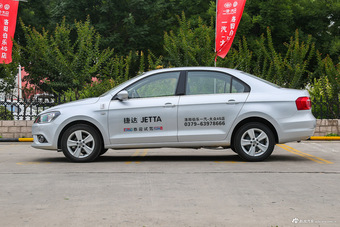 2015款捷达1.6L自动豪华型 闪光银