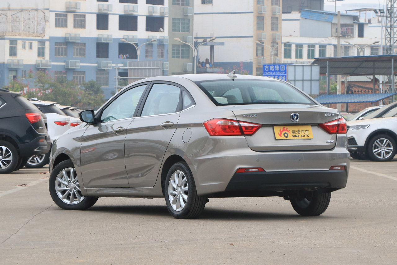 2016款悦翔V7 1.6L自动乐享型国V