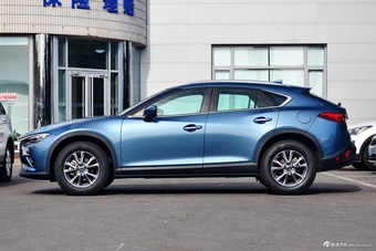 2018款马自达CX-4 2.0L自动两驱蓝天领先版