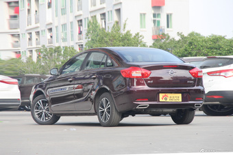 2017款海马M6 1.6L手动运动智能型