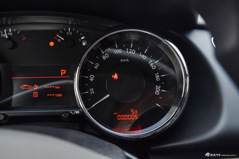 2018款标致3008 2.0L自动经典版