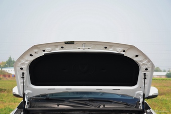 2017款CS75 1.5T手动锋尚型