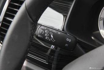 2018款柯迪亚克改款2.0T自动330TSI两驱豪华优享版7座