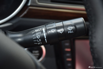 2015款众泰Z500 1.5T 自动豪华型 慕尼黑