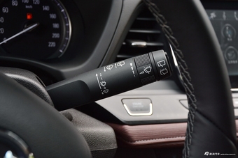 2018款别克GL6 1.3T自动18T豪华型5座