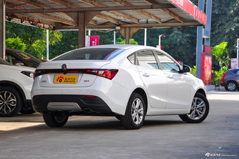 2016款名爵锐行1.5L自动超值豪华版