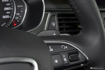 2017款奥迪A6L 2.5L自动30 FSI技术型