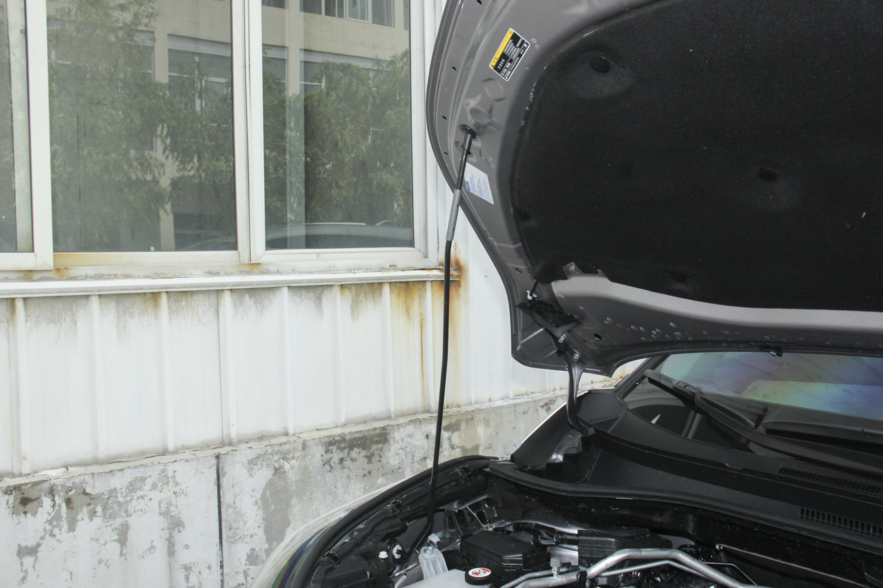 2018款奕泽IZOA 2.0L自动奕驰版