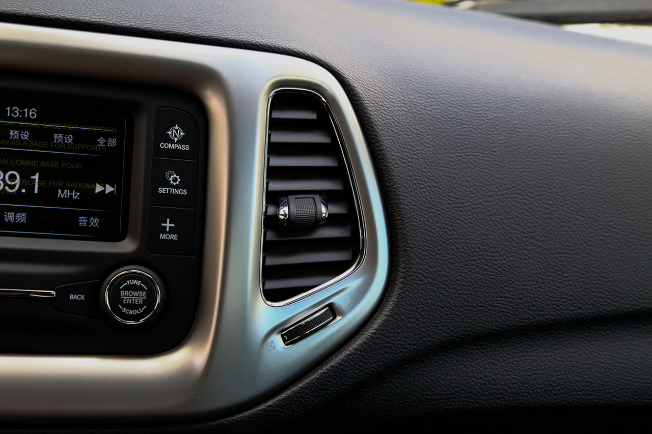 2017款指南者1.4T自动 200T舒享版