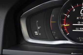 2018款沃尔沃S60L 2.0T自动T4智驭进取版