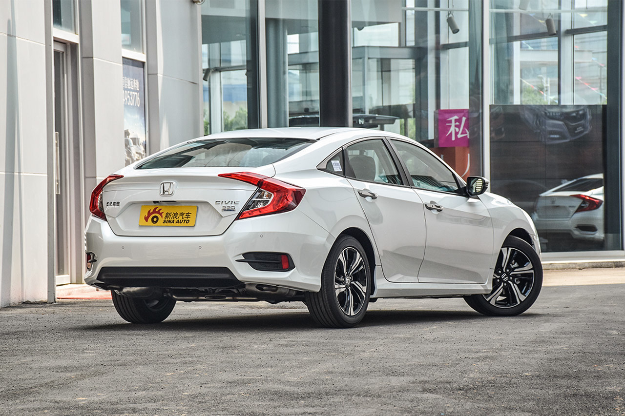 2016款思域1.5T自动220TURBO尊贵版