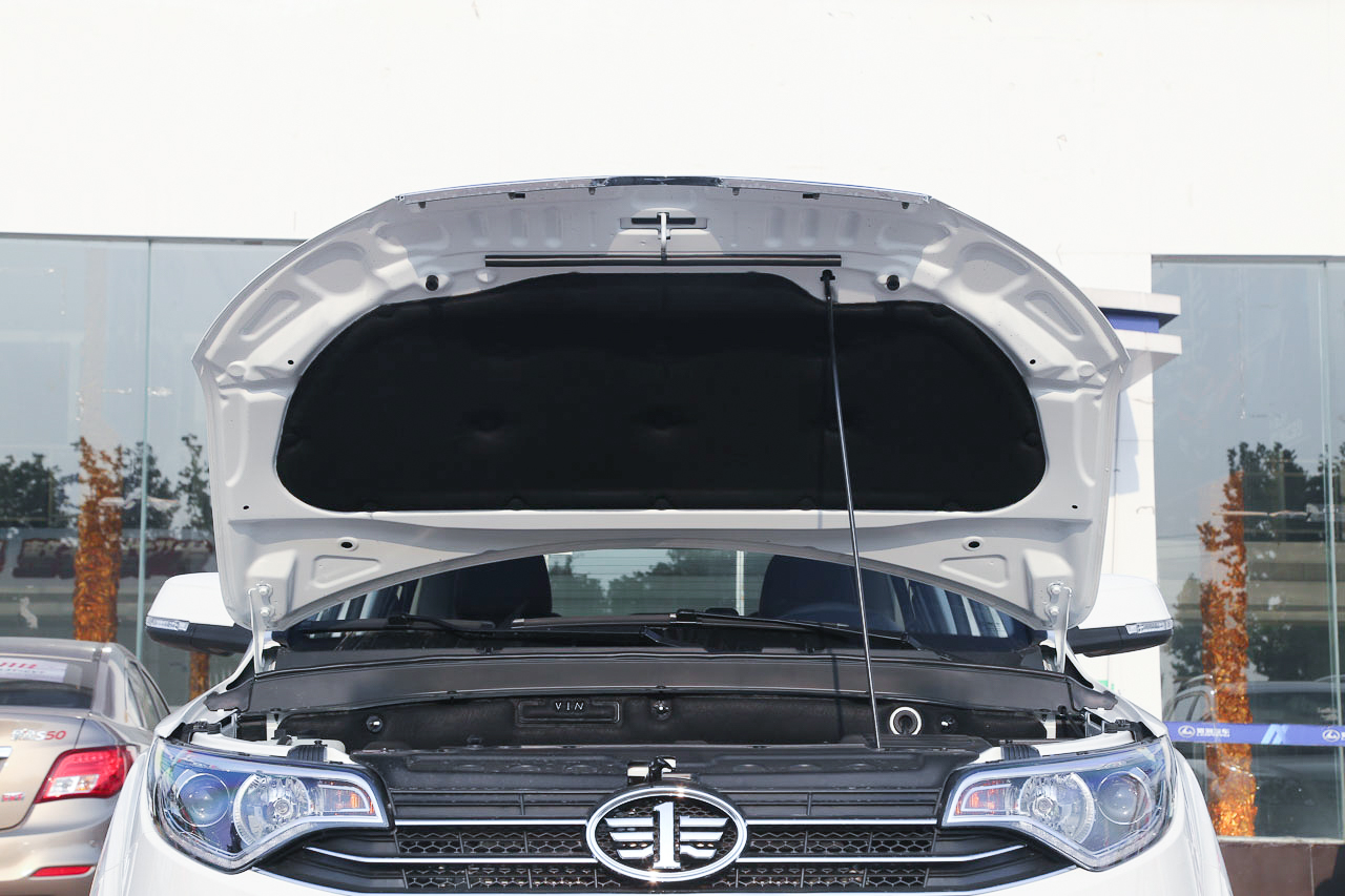 2017款森雅R7 1.6L 手动智能型