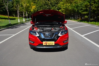 2019款奇骏2.5L自动四驱智联至尊版