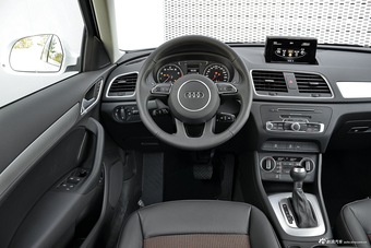 2017款奥迪Q3 1.4T自动30 TFSI时尚型