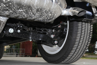 2015款瑞风S5 1.5T自动精英型 