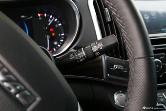 2017款哈弗H9 2.0T自动汽油尊贵型7座