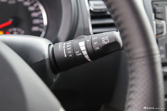 2016款风度MX6 2.0L自动两驱梦想版