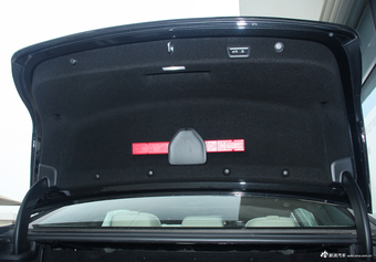 2017款宝马7系740Li 3.0T自动豪华型