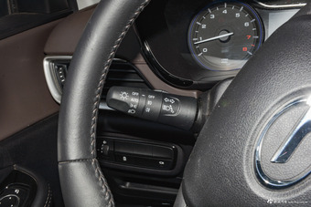 2018款传祺GA4 1.3T自动尊贵版200T