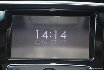 2016款驭胜S350 2.0T手动四驱汽油豪华天窗版7座