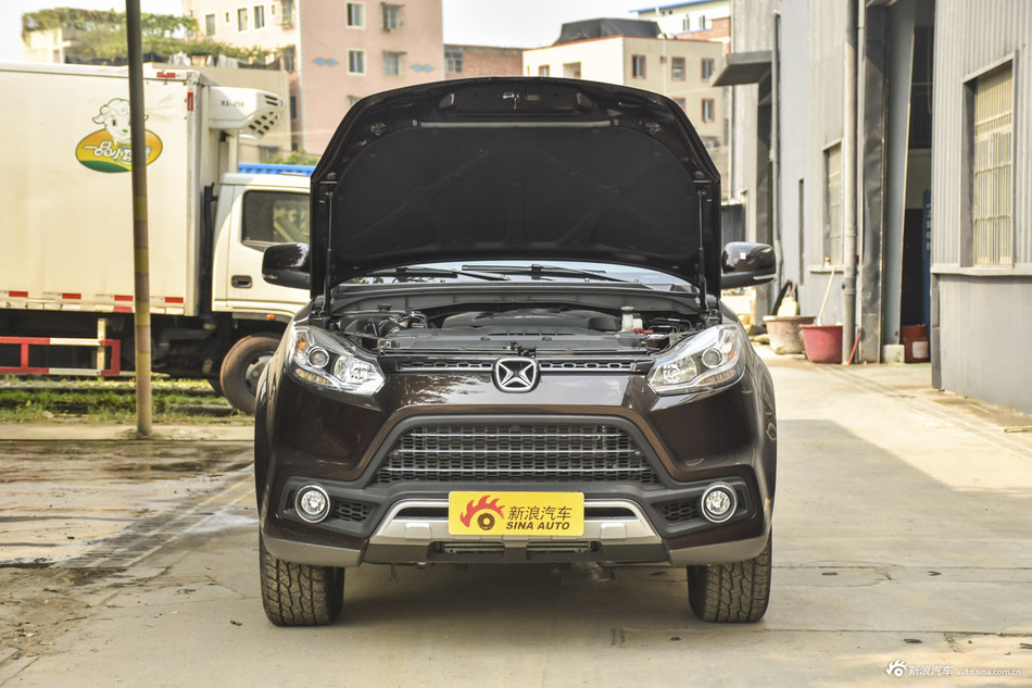 2016款驭胜S350 2.0T手动四驱汽油豪华天窗版7座