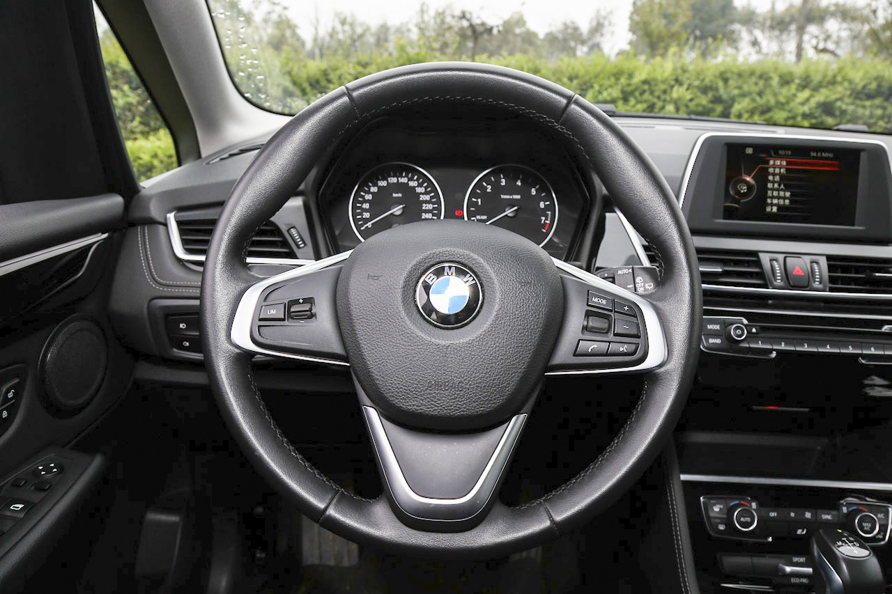 2015款宝马2系Gran Tourer 218i 1.5T自动运动设计套装