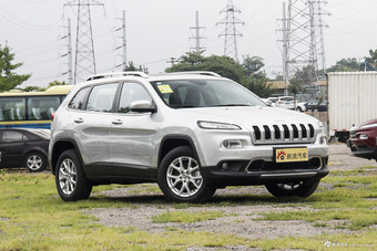 2016款自由光2.4L自动专业版+智能包