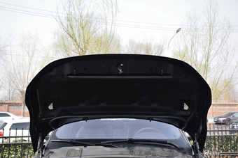 2017款揽胜极光2.0T自动绚黑限量版