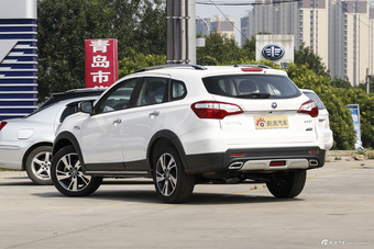 2015款启辰T70X 2.0L自动睿享运动版